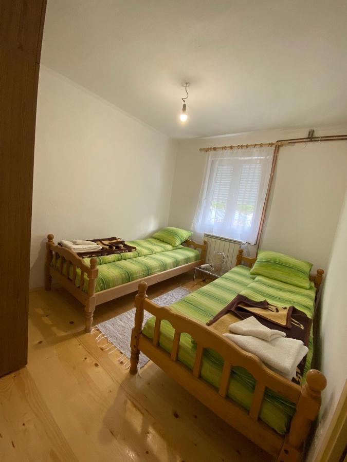 Appartamento Apartman Kaljevic Žabljak Esterno foto